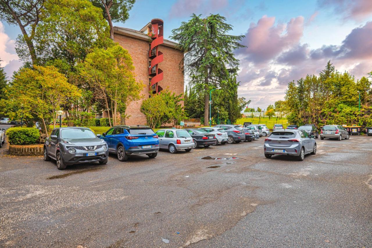 Suite Close To Vatican City - Ingresso Spa Rom Exterior foto
